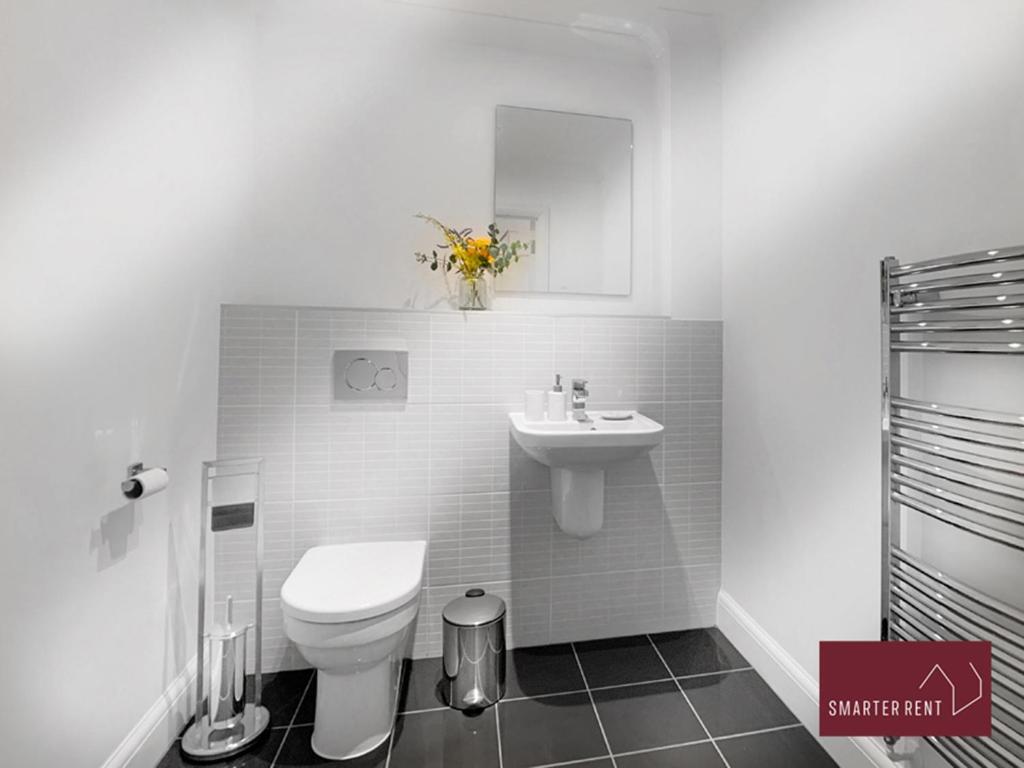 Maidenhead, Leander - 3 Bedroom - Parking & Garden ภายนอก รูปภาพ