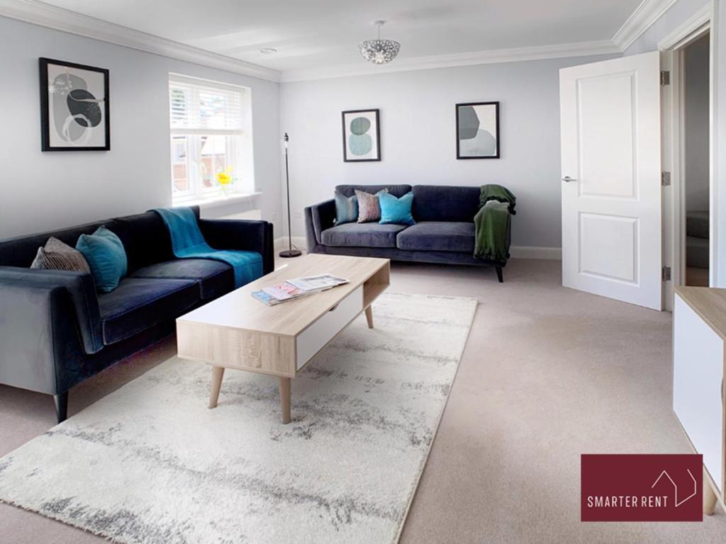 Maidenhead, Leander - 3 Bedroom - Parking & Garden ภายนอก รูปภาพ